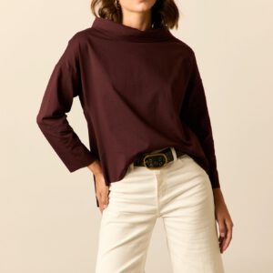 Camiseta asimétrica granate oscuro